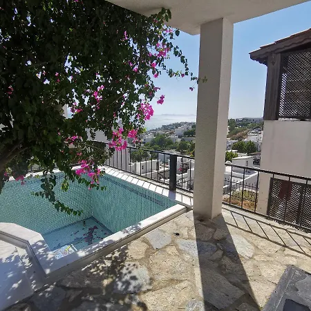 Zentrales Ferienhaus Bodrum Bogazici Fur Min. 6 Personen Meeraussicht דירה *