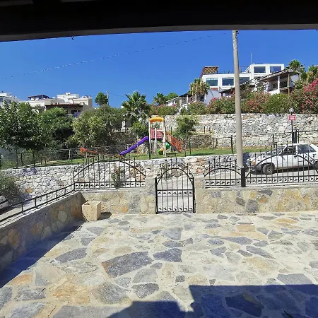 Zentrales Ferienhaus Bodrum Bogazici Fur Min. 6 Personen Meeraussicht Milas