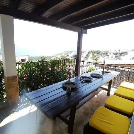 Zentrales Ferienhaus Bodrum Bogazici Fur Min. 6 Personen Meeraussicht Milas